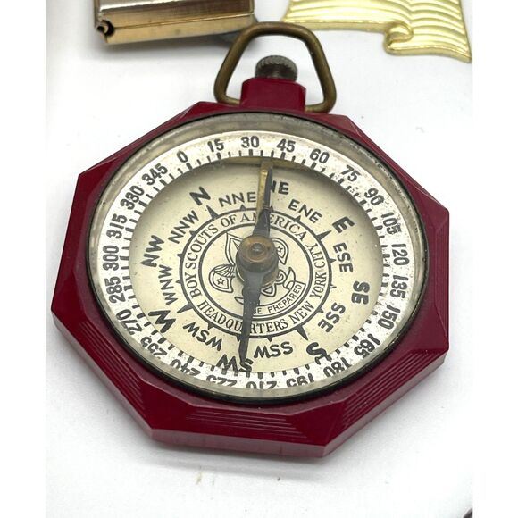 Vintage Boy Scouts of America Compass 2.5in long - Picture 1 of 2